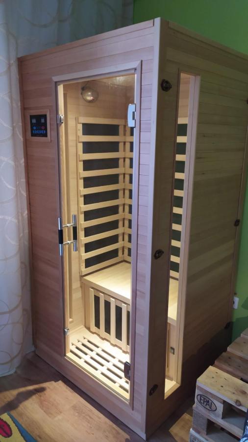 Gesztenyés Apartman Miskolc Esterno foto